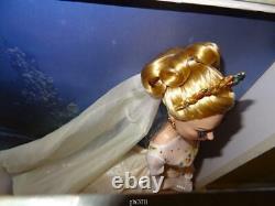 Disney Store Limited Edition Platinum Cinderella Wedding 17 Doll