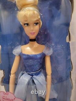 Disney Store Princess CINDERELLA SINGING Doll in Blue NIB New Rare