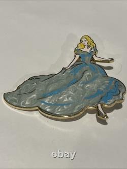 Disney Studio Store Cinderella LE200 LE 200 New Card MINT v4