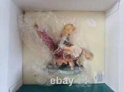 Disney WDCC Cinderella 50th anniversary Fit for a Princess new withbox & COA