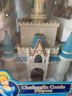 Disney World / Disneyland Cinderella Castle Light Up Playset with Sound