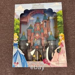Disney World Parks Store Cinderella Sleeping Beauty Princess Castle Play Set NIB Disney World Parks Store Cinderella Sleeping Beauty Princess Castle Play Set NIB