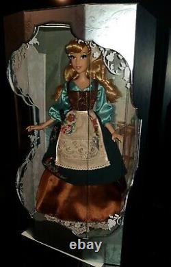 Disney limited edition doll Cinderella rags 17