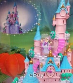 Disney's Princess Cinderella Wedding Palace Playset 2001