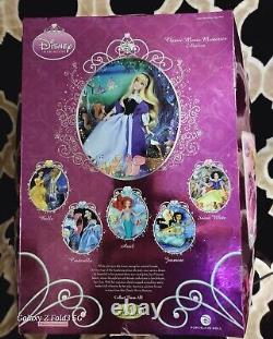 ENTIRE SET! New In Box Disney Classic Movie Memories Collectible Porcelain Dolls