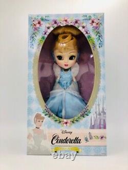 Groove Doll Collection Cinderella P-197 Pullip Disney Princess Action Figure