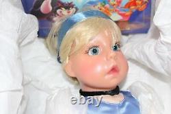 LEE MIDDLETON For Disney CINDERELLA 19 Doll BRAND NEW in Box 2001 Rare