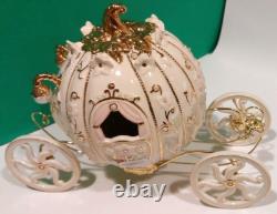 LENOX CINDERELLA'S ENCHANTED COACH Disney Classics Lit Carriage - NEW in BOX
