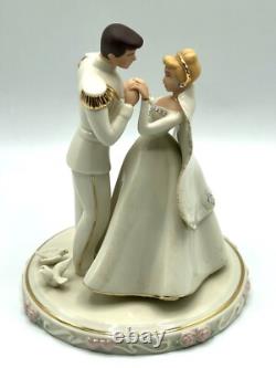 LENOX Cinderella's Wedding Day Cake Topper The Disney Showcase Collection