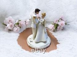 LENOX DISNEY SHOWCASE COLLECTION CINDERELLA'S WEDDING DAY CAKE TOPPER Mint
