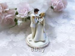 LENOX DISNEY SHOWCASE COLLECTION CINDERELLA'S WEDDING DAY CAKE TOPPER Mint