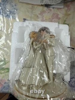 LENOX Disney CINDERELLA WEDDING DAY CAKE TOPPER Prince Charming NEW in BOX COA