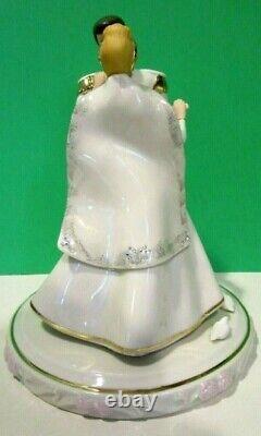 LENOX Disney CINDERELLA WEDDING DAY CAKE TOPPER Prince Charming NEW in BOX COA