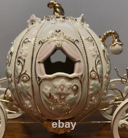 LENOX Disney Cinderella Porcelain Light Up Stage Coach Carriage Wedding Decor