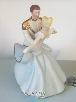 LENOX Disney Cinderella & Prince Charming Figurine Dancing Wedding Topper