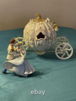LENOX Disney Cinderella's Enchanted Lighted Coach and Cinderella & PrinceNEW