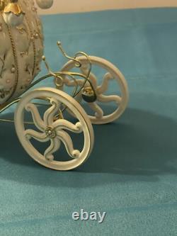 LENOX Disney Cinderella's Enchanted Lighted Coach and Cinderella & PrinceNEW