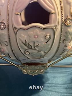 LENOX Disney Cinderella's Enchanted Lighted Coach and Cinderella & PrinceNEW