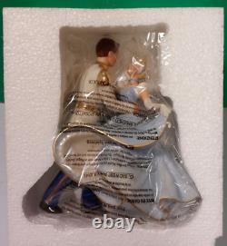 Lenox Disney Cinderella & Prince Charming Figurine Wedding Cake Topper Waltz NEW