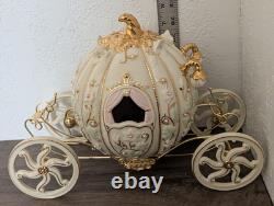 Lenox Disney Cinderella's Enchanted Coach Figurine 868804 Light-Up Porcelain NIB
