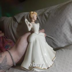 Lenox Disney Showcase Collection CINDERELLA G-1 Figurine #1510