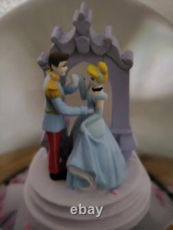 NEW! Authentic Disney Cinderella & Prince Charming? Snow Globe? Ships PRIORITY