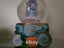 NEW! Authentic Disney Cinderella & Prince Charming? Snow Globe? Ships PRIORITY