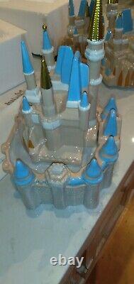 NEW Disney Parks 2021 Magic Kingdom Cinderella Castle Ceramic Cookie Jar