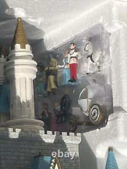 NEW Disney World CASTLE PLAY SET Cinderella Princess Friends Figurines Lights