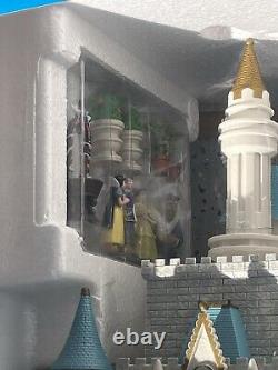 NEW Disney World CASTLE PLAY SET Cinderella Princess Friends Figurines Lights