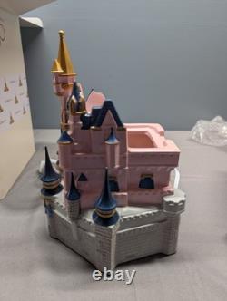 NEW In Box SCENTSY Walt Disney World 50th Anniversary CINDERELLA CASTLE Warmer