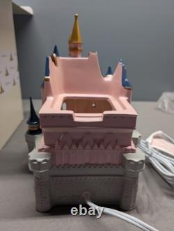 NEW In Box SCENTSY Walt Disney World 50th Anniversary CINDERELLA CASTLE Warmer