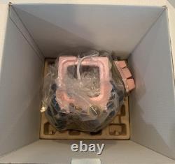 NEW Scentsy Walt Disney World 50th Anniversar Cinderella Castle Wax Warmer withWax NEW Scentsy Walt Disney World 50th Anniversar Cinderella Castle Wax Warmer withWax