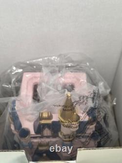 NEW Walt Disney World 50th Anniversary Cinderella Castle SCENTSY Warmer. Fastship