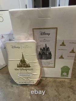 NEW Walt Disney World 50th Anniversary Cinderella Castle SCENTSY Warmer & Wax