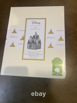 NEW Walt Disney World 50th Anniversary Cinderella Castle SCENTSY Warmer & Wax