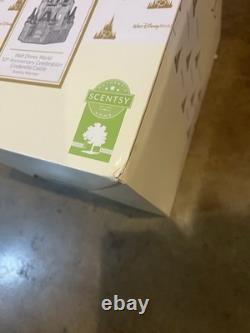 NEW Walt Disney World 50th Anniversary Cinderella Castle SCENTSY Warmer & Wax