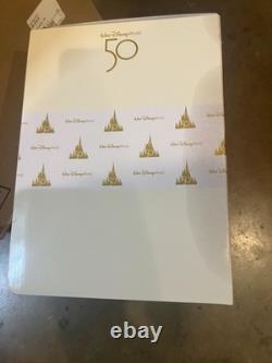 NEW Walt Disney World 50th Anniversary Cinderella Castle SCENTSY Warmer & Wax