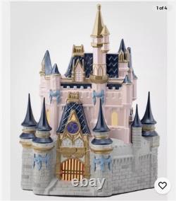NEW Walt Disney World 50th Anniversary Cinderella Castle SCENTSY Warmer & Wax