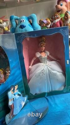 NRFB 1998 Barbie Walt Disney Cinderella Limited Edition Signature Collection