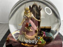 NWT Disney Cinderella A Dream Is A Wish Your Heart Makes Music Box Snow Globe