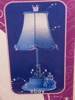 New Rare Vtg Disney Cinderella castle Enchanted Lamp night light Princess