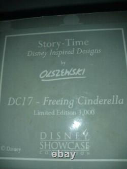 OLSZEWSKI DISNEY JAQ & GUS titled Freeing Cinderella miniature of WDCC