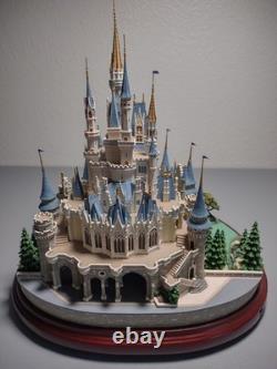 Olszewski Disneyland Main Street Cinderella Castle DW0001