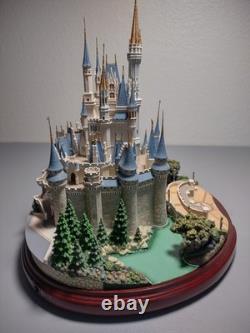 Olszewski Disneyland Main Street Cinderella Castle DW0001