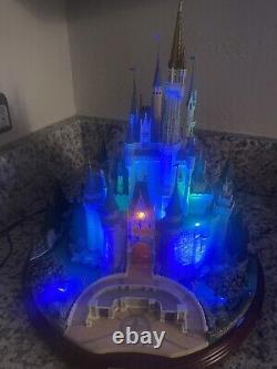 Olszewski Main Street Disney's Cinderella's Castle Light -up New in Box with COA