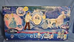 RARE 2004 Disney Princess Special Edition Cinderella Twinkle Lights Carriage