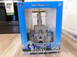 RARE Walt Disney World Cinderella Castle Playset Lights Princess Figures NEW