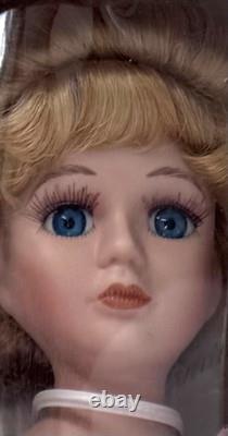 Rare Vintage 1997 FAO Schwarz Cinderella 12 Porcelain Doll NIB COA Disney Pink