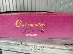 Rare Vintage Disney Store, CINDERELLA CENDRILLON SEWING PLAYSET NRFB